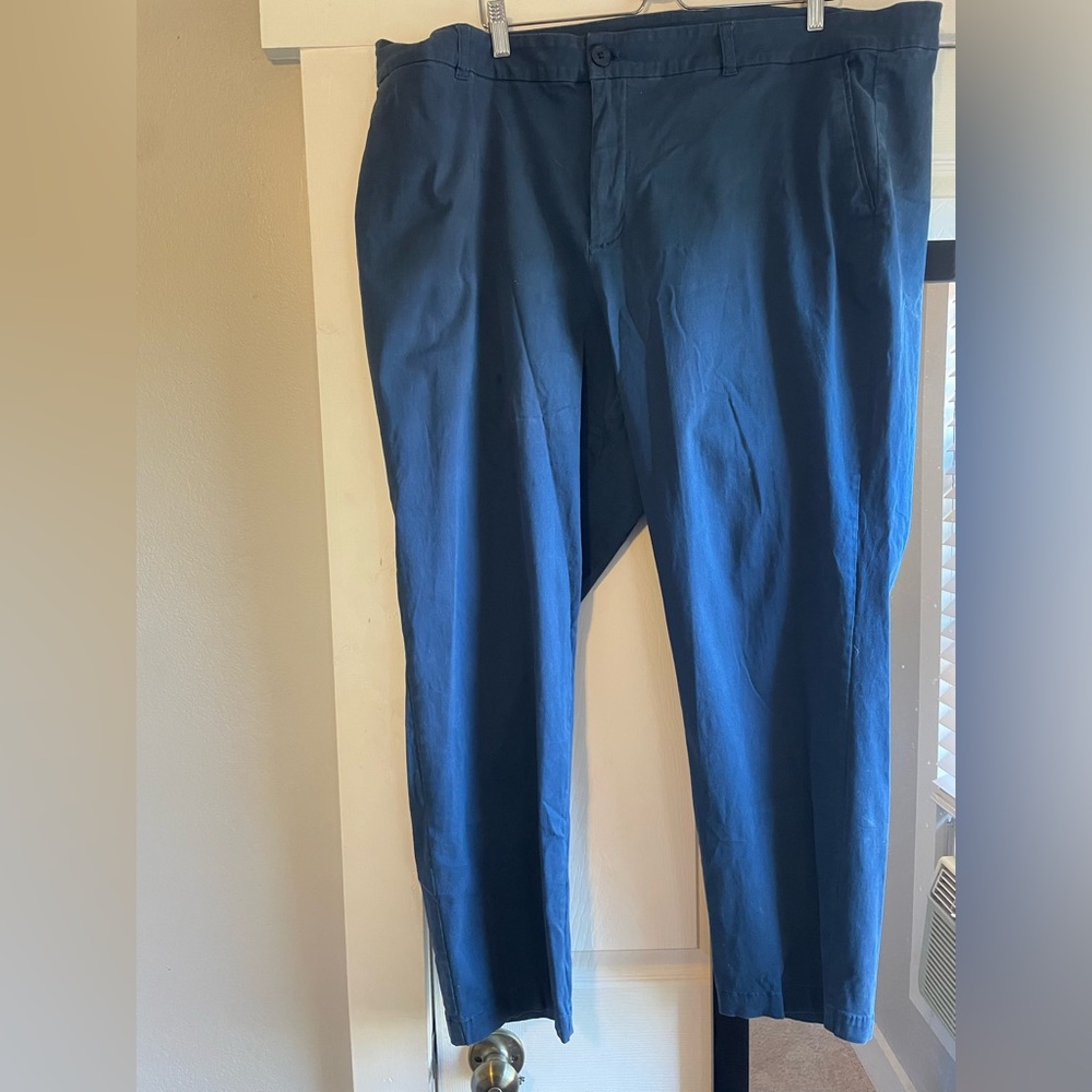 Kut from the Kloth Jillian Straight Leg Pant in Blue, Size 24W - EUC